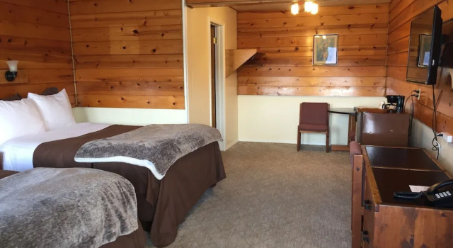 Четырёхместный номер Standard Captains Choice Motel