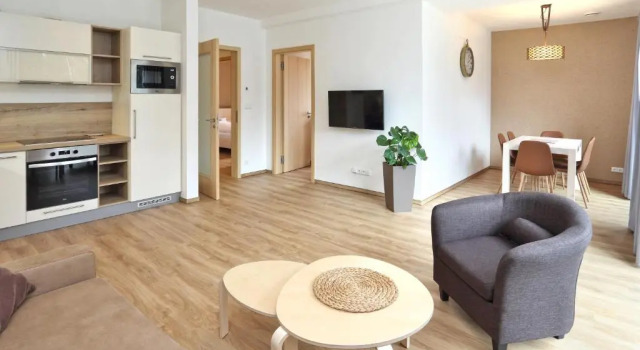 Apartmány Terasy Café, Book Hotel Hoteller i Jizera Mountains med parkering, Parkering