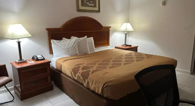 Номер Standard Carom Inn Denham Springs-BatonRouge