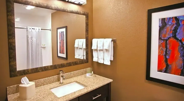 Двухместный номер Standard Holiday Inn Hotel & Suites LA CROSSE