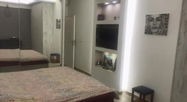 Stunning Vacation Rental in Dbayeh, at a Prime Location, Between Le Mall and Abc, Buchen Sie Ferienwohnung Hotels in Dbayeh mit Parkplatz, Parkplätze