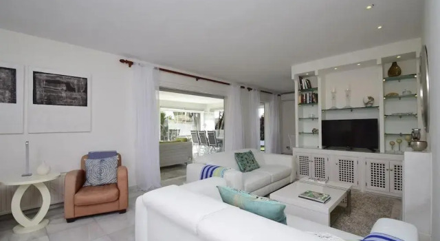 Fabulous Villa 200 M From Beach