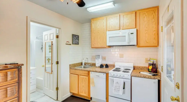 Апартаменты Walkable Studio w/ Patio in Tucson!
