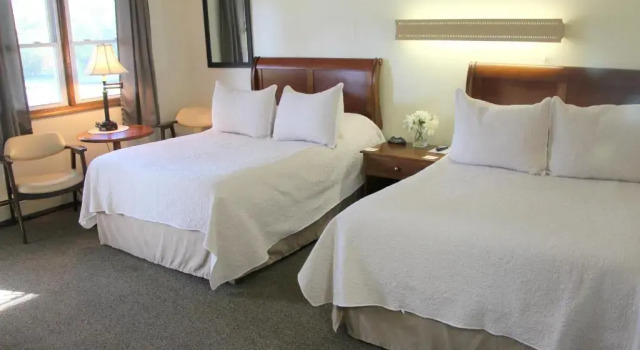 Номер Standard All Seasons Inn Corp
