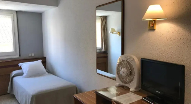 Номер Standard Hostal Can Pou