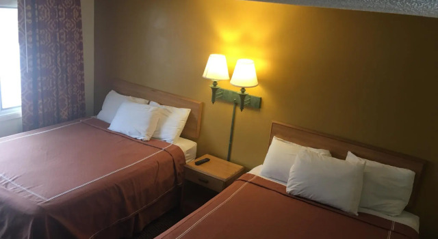 Четырёхместный номер Standard Caravan Motel
