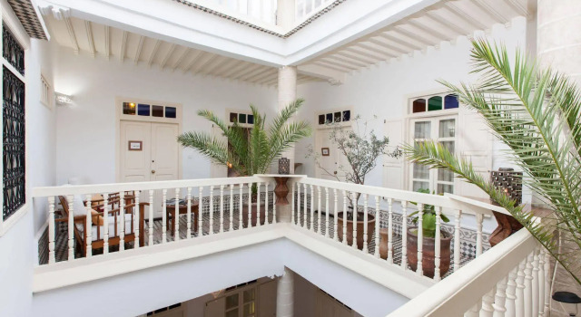 Riad  Emotion