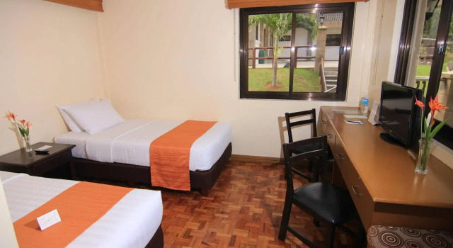 Sol Y Viento Mountain Hot Springs Resort, Varaa Hotelli Calamba Laguna