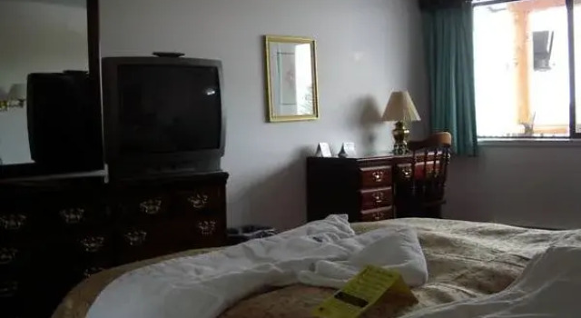 Spruce Hill Resort & Spa, Prenota Resort 108 Mile Ranch Cariboo Chilcotin Coast