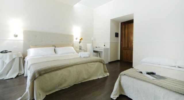 Четырёхместный номер Standard Caesar Place