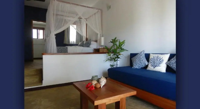 Апартаменты с видом на море LHirondelle Self Catering Guest House