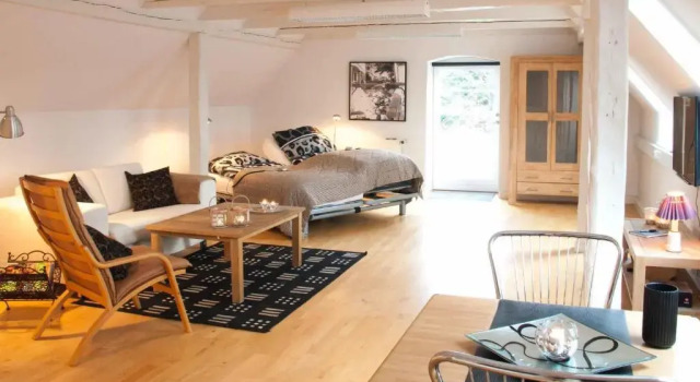 Skovridergaardens Ferielejlighed, Rezerwuj Hotel Hotele w Sønderjylland z parkingiem, Parking