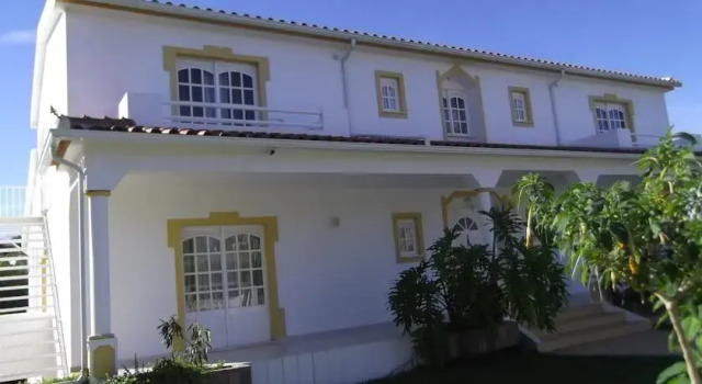 Countryside Villa with Jacuzzi and Pool, Book Villa Estevais Algarve