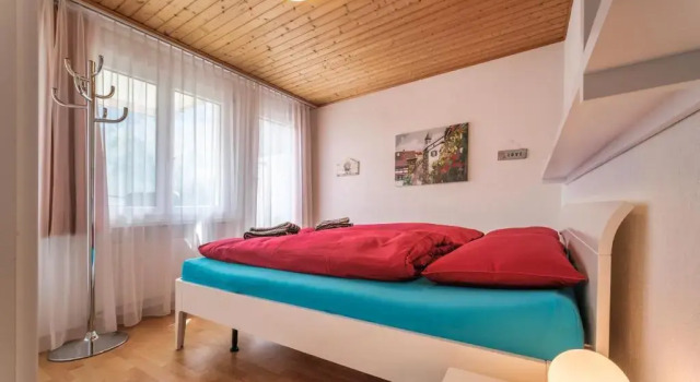 Villa Franca - 2 Zimmer Wohnung im EG, Book Villa Sommerhuse i Arosa, Hytte