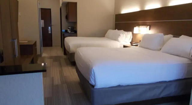 Четырёхместный люкс Comfort Inn & Suites Miami - Route 66