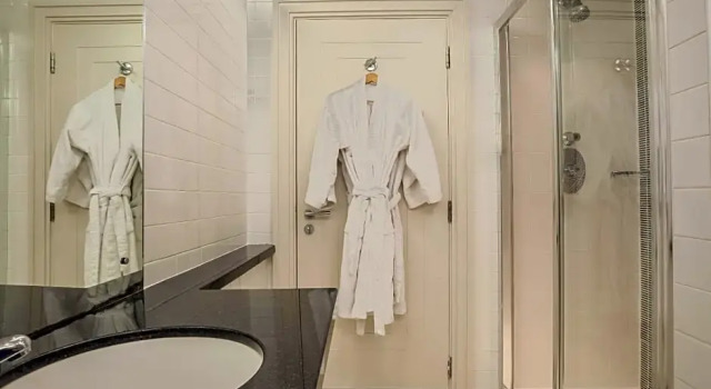 Номер Economy Prince of Wales Hotel