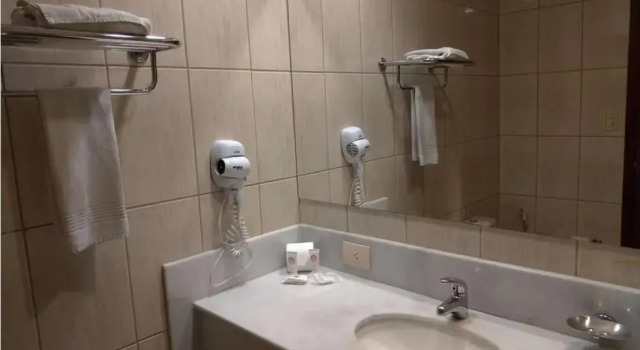 Одноместный номер Standard с балконом и с красивым видом из окна Master Plaza Hotel