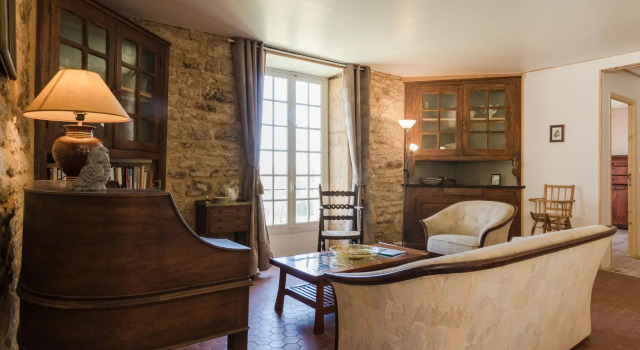 Cosy cottage in Peyzac-le-Moustier with Terrace, Rezerwuj Dom wakacyjny Peyzac-le-Moustier Akwitania
