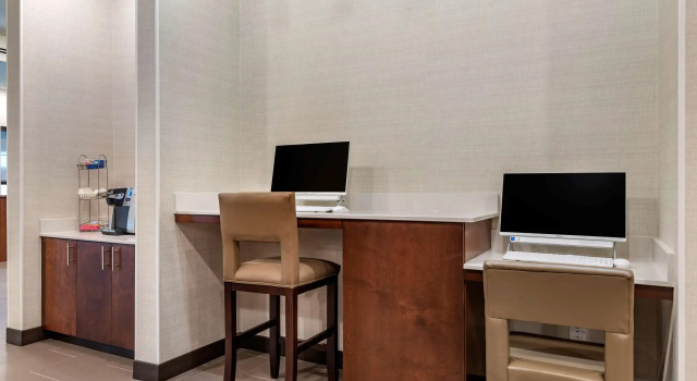 Comfort Suites Newnan, Boek Hotel Hotels in Georgia met parkeren, Parkeren