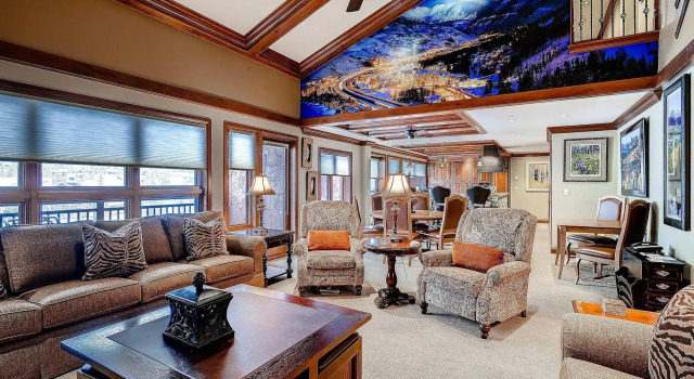 Lion Square Lodge, Забронировать Апарт-отель Отели Вейл с бассейном, Бассейн