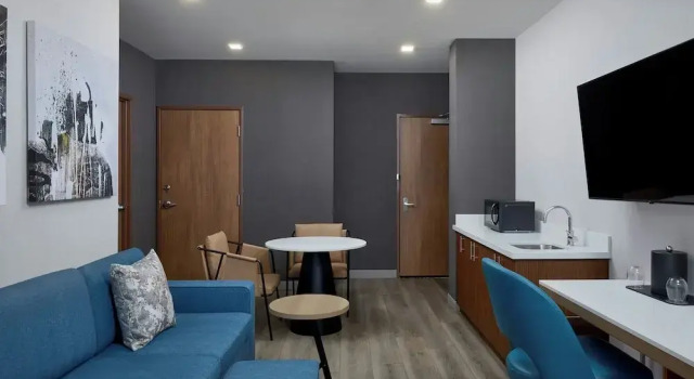 Люкс c 1 комнатой с видом на город Courtyard by Marriott Denver Downtown West