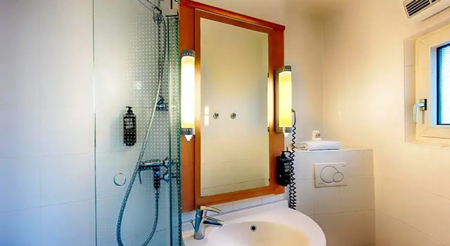 Номер Standard B&B Hotel Düsseldorf-Hbf