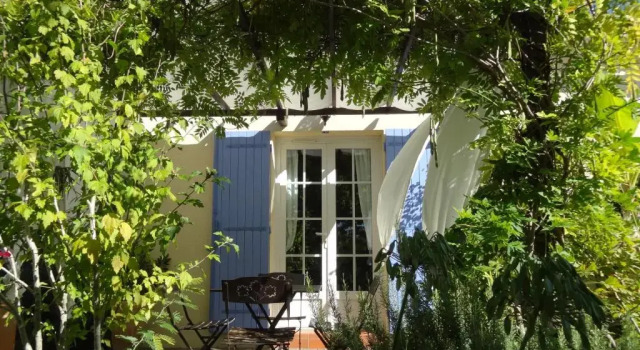 Номер Superior с видом на сад La Bastide de Font Clarette