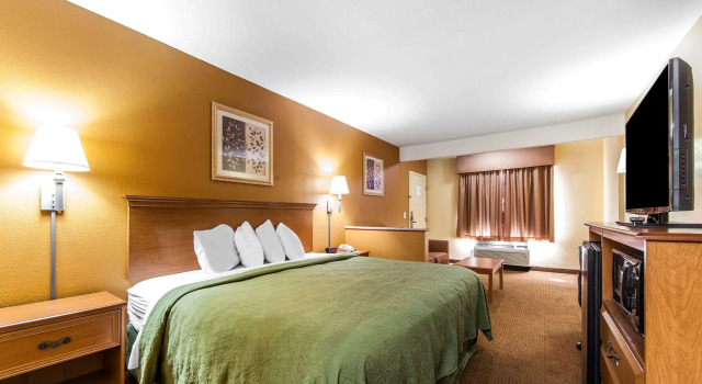 Двухместный люкс Quality Inn & Suites Cartersville North
