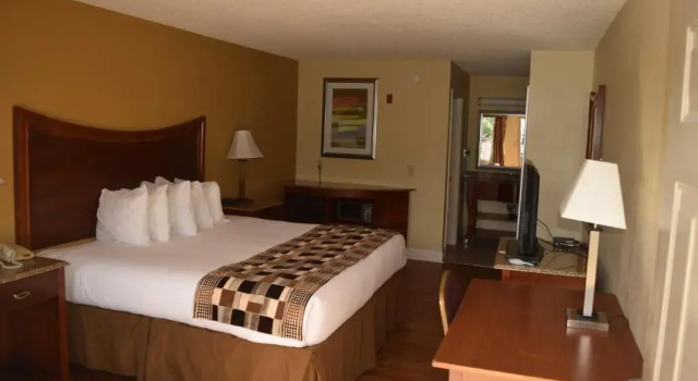 Номер Standard Atkinson Inn & Suites