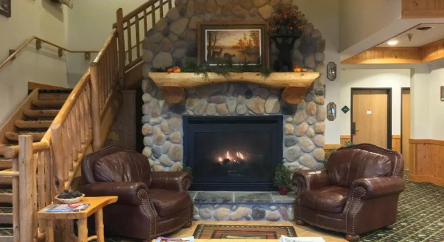White Oak Inn & Suites, Prenota Hotel Deer River Minnesota