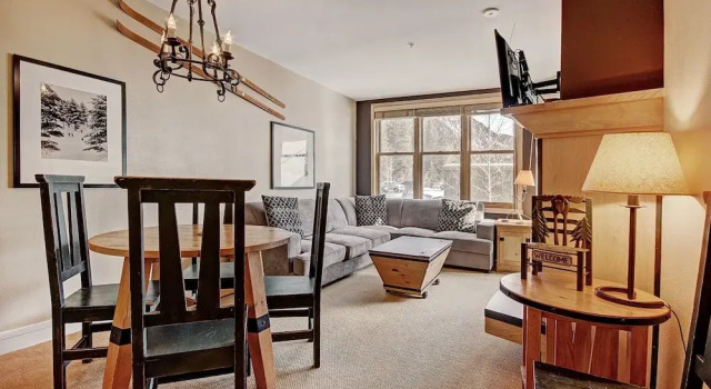 8186 Silver Mill 1 Bedroom 1 Bathroom Condo, Забронировать Апартаменты/квартира Отели Кистон с бассейном, Бассейн