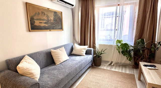 Uyutnaya Studiya V Samom Tsentre Stambula - Vsego V 50 Metrakh Ot Znamenitoy Ulitsy Istiklyal Apartments, Book Lejlighed Istanbul Marmara Region