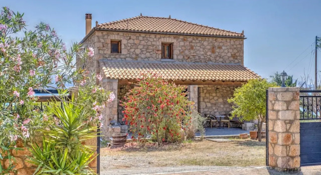 Вилла Sea Front Stone Villa near Monemvasia