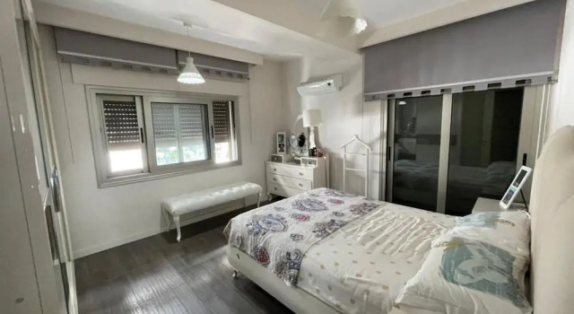 Central Apartment Near Sea With Balcony in Karsiyaka Zmir, Rezerwuj Apartament Karsiyaka Izmir