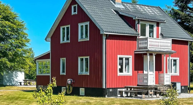 Коттедж с балконом 7 person holiday home in LJUNG