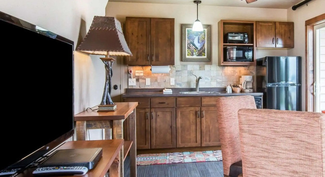 Четырёхместный люкс Yellowstone Valley Lodge, an Ascend Collection Hotel
