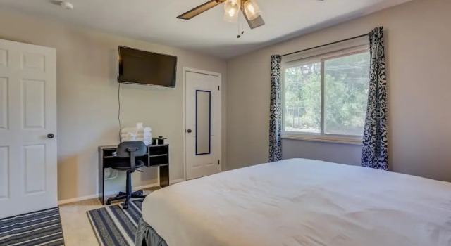 4BR Dog-friendly Minutes to Garden of the Gods