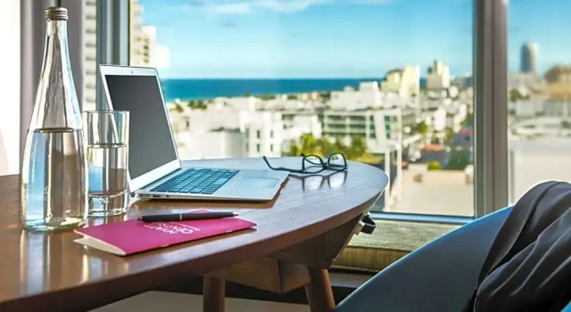 Номер с видом на океан Hyatt Centric South Beach Miami