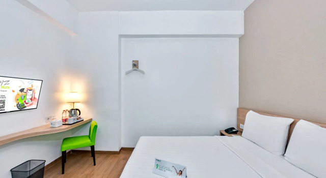 Camera Standard Whiz Prime Hotel Pajajaran Bogor