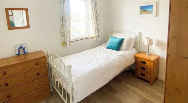 Moore Bay Holiday Homes, Book Hotel Hoteller i Clare med pool, Swimmingpool