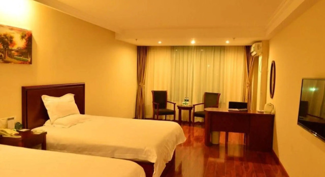 GreenTree Inn Shanghai Jiading Dazhong International Auto City Business Hotel, Varaa Hotelli Jiading Shanghai
