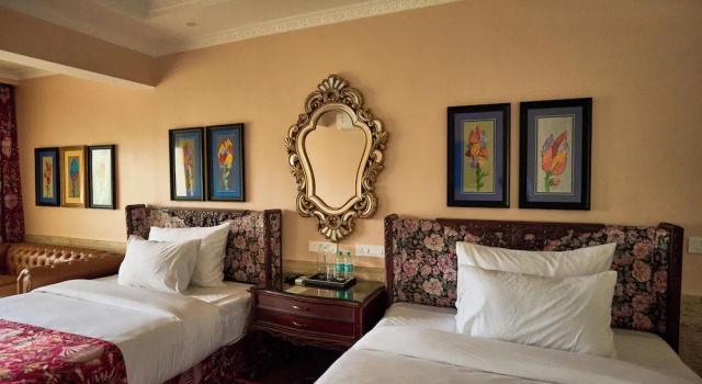 Вилла Luxury c 1 комнатой Mayfair Manor Alibag