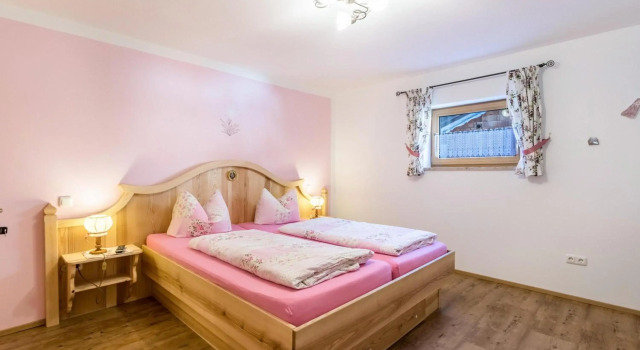 Ferienwohnung Rosenquarz, Rezervasyon Otel Mittenwald Garmisch-Partenkirchen