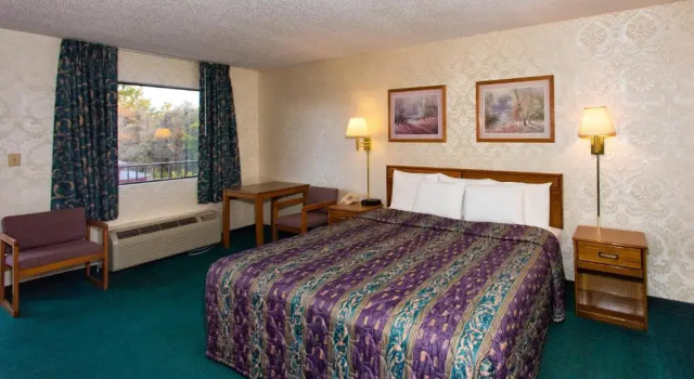 Номер Standard Express Inn