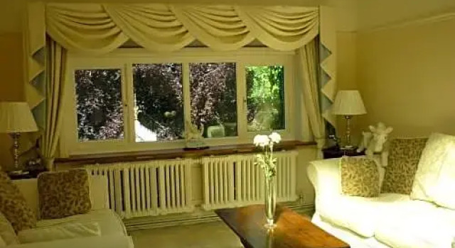 Stonelands House, Забронировать Отель Райд 