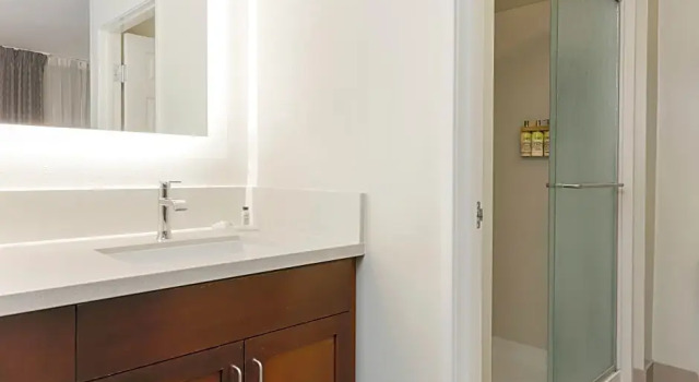 Номер Standard с 2 комнатами Staybridge Suites Reno Nevada by IHG