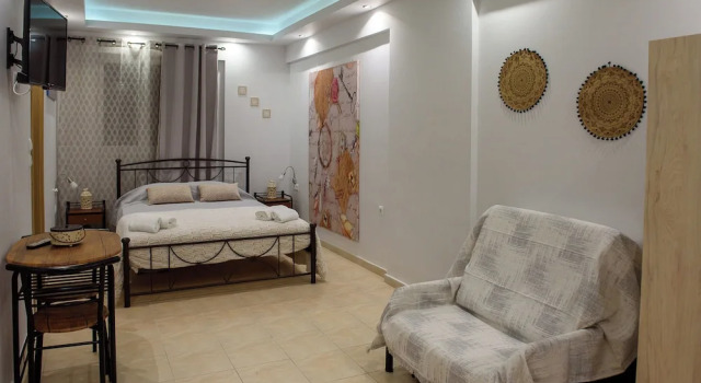 Двухместная студия Цокольный этаж Artemissoula near airport