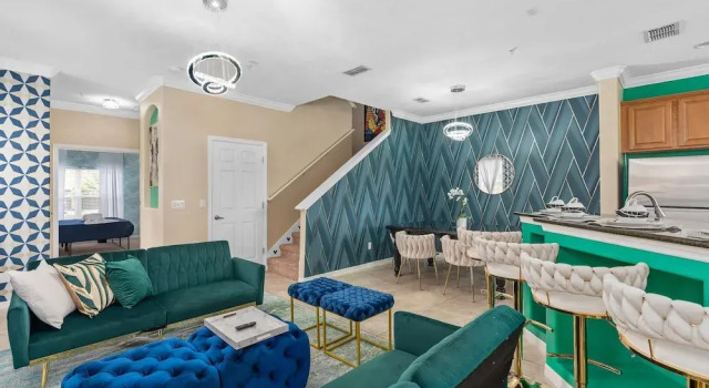 Super Fly- Movie Loft w Recliners Near Disney