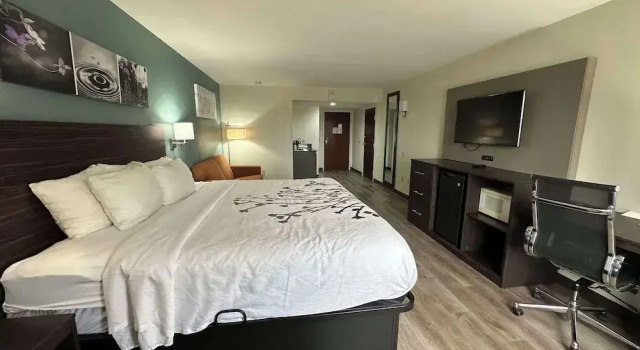 Номер Business Sleep Inn & Suites Pineville - Alexandria