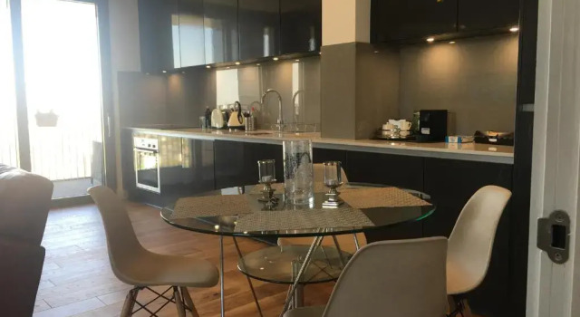 Luxurious serviced apartment in Croydon, Varaa Huoneisto Asunnot kohteessa Merseyside, Huoneisto